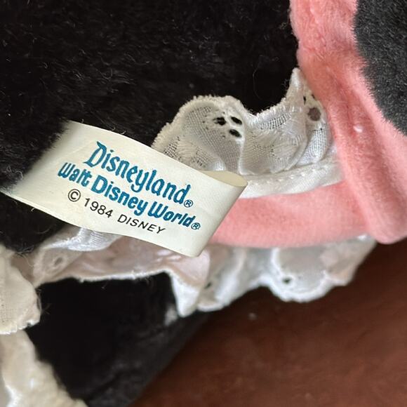 Disenyland | Baby Minnie Mouse Plush Doll - Picture 5 of 7